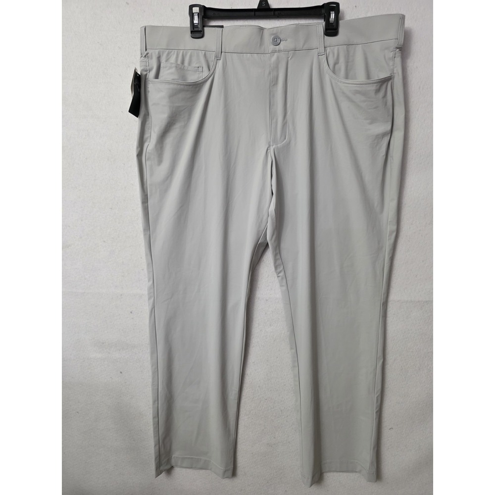 Callaway Men's SlimFit 5 Pocket Pants in a light gray color with stretch Sz40x30